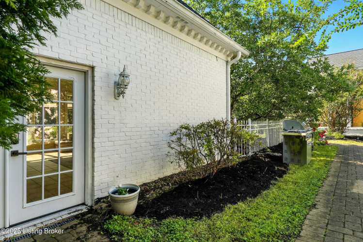 Listing Image 58
