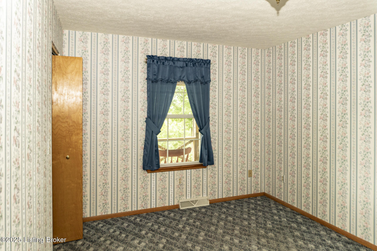 Listing Image 47
