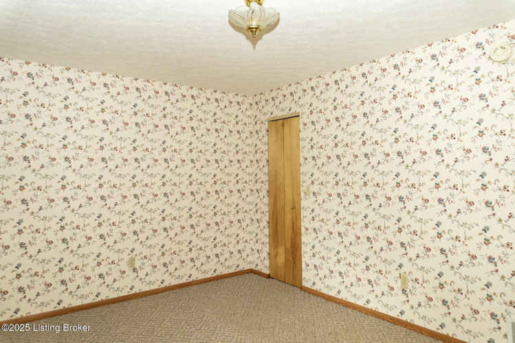 Listing Image 51
