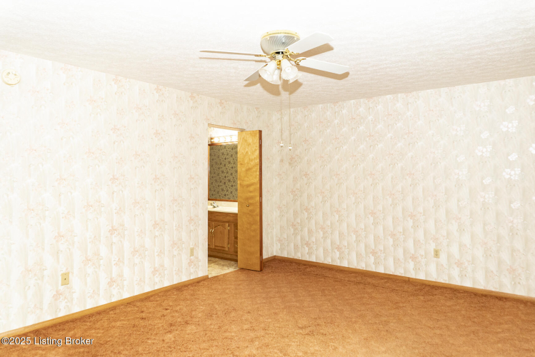 Listing Image 54