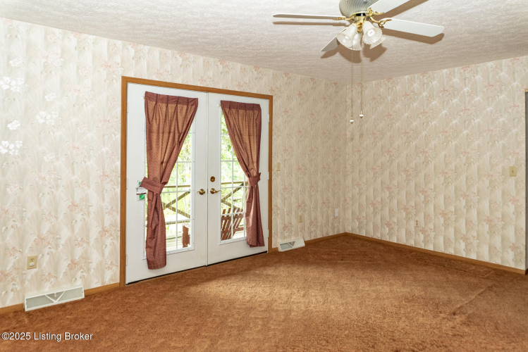 Listing Image 59