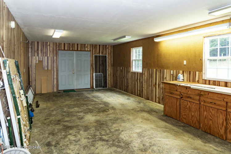 Listing Image 90