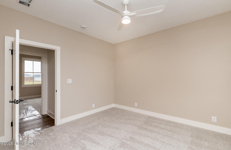 Listing Image 79