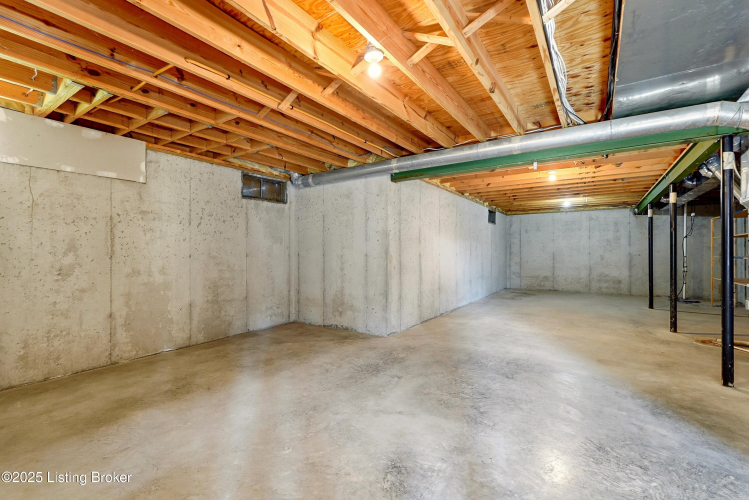 Listing Image 37