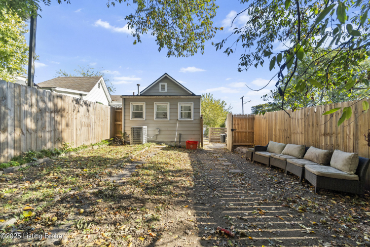 Listing Image 23