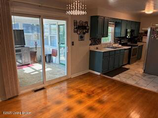 Listing Image 5