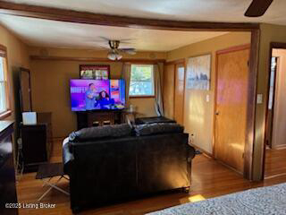 Listing Image 9