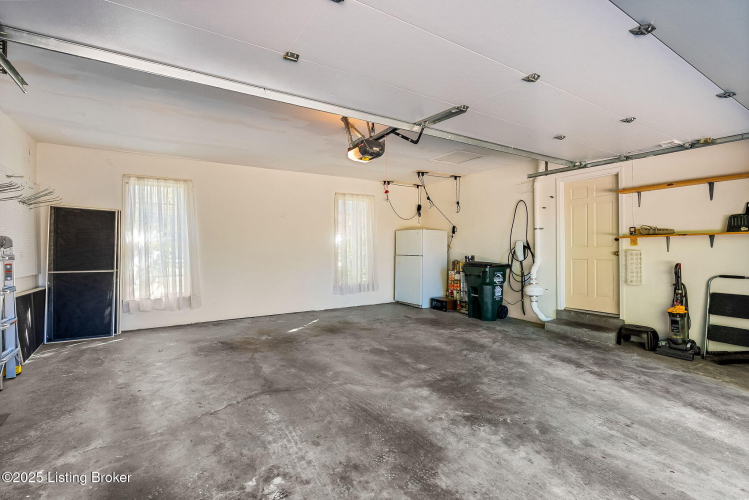 Listing Image 41