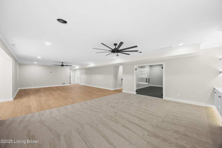 Listing Image 61