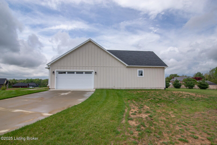 Listing Image 57