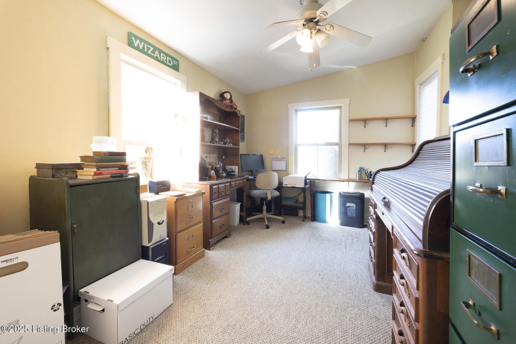 Listing Image 17