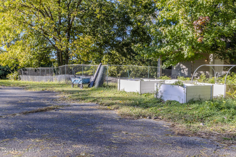 Listing Image 32