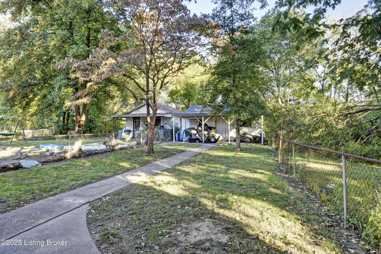 Listing Image 6