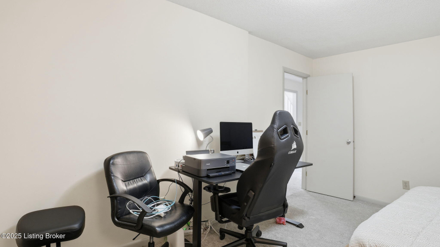 Listing Image 36