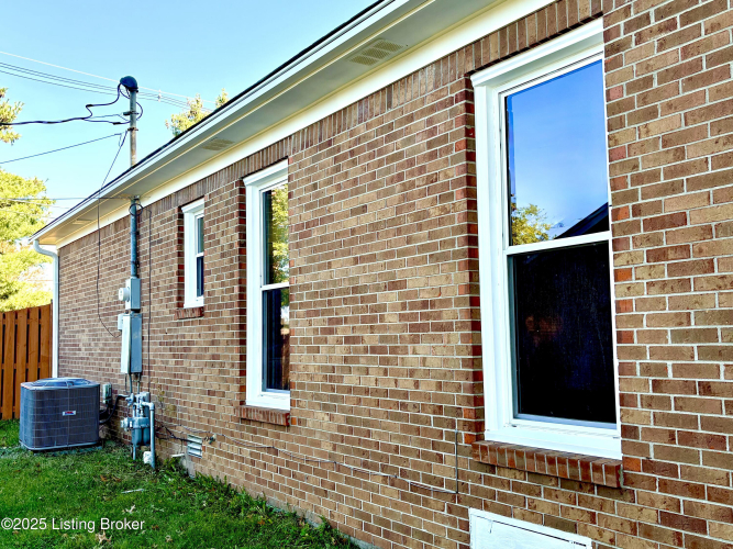 Listing Image 52