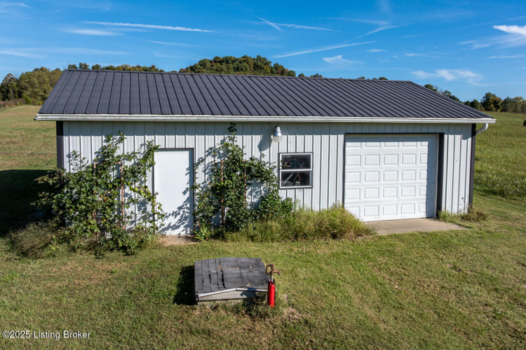Listing Image 17