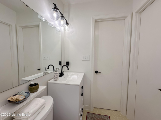 Listing Image 31