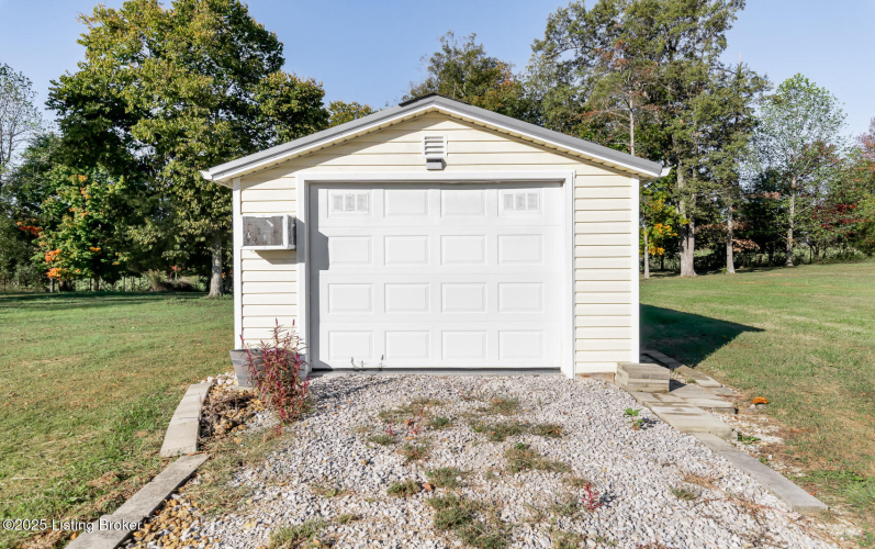 Listing Image 70