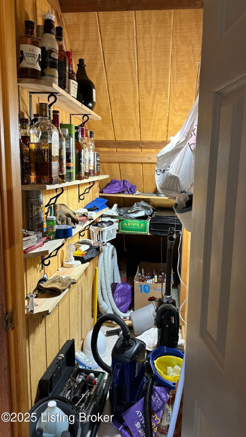 Listing Image 20