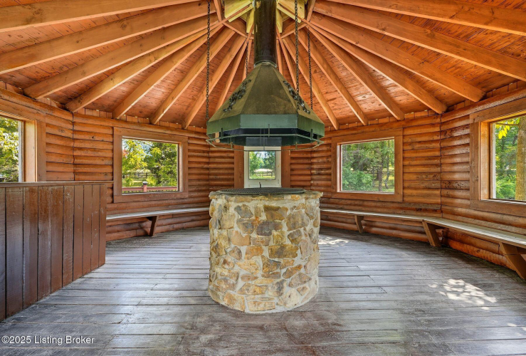 Listing Image 53