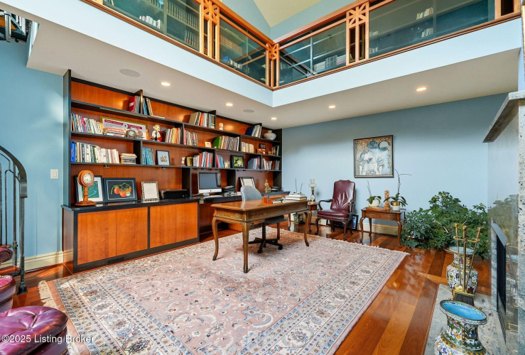 Listing Image 9
