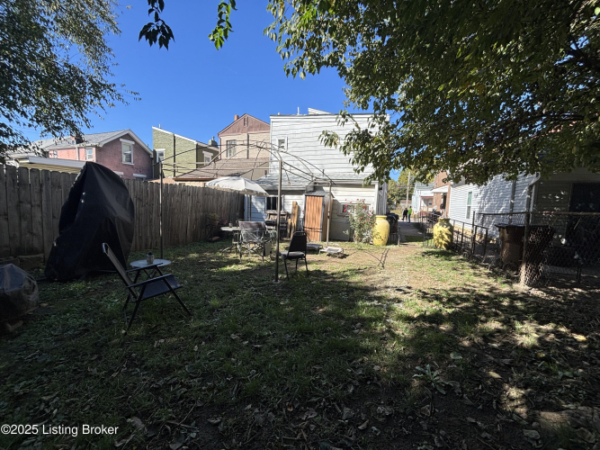 Listing Image 17