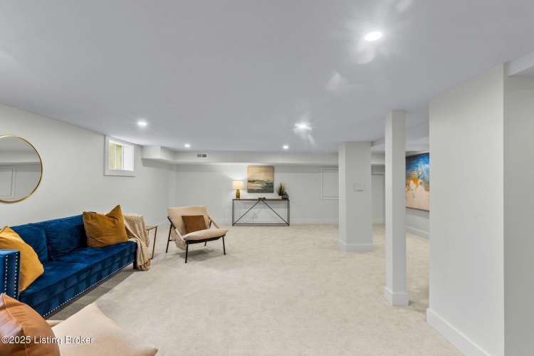 Listing Image 56
