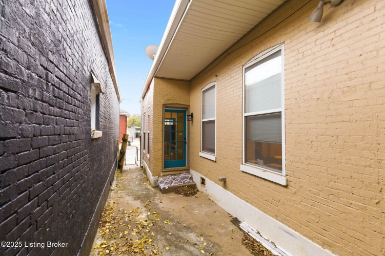 Listing Image 27