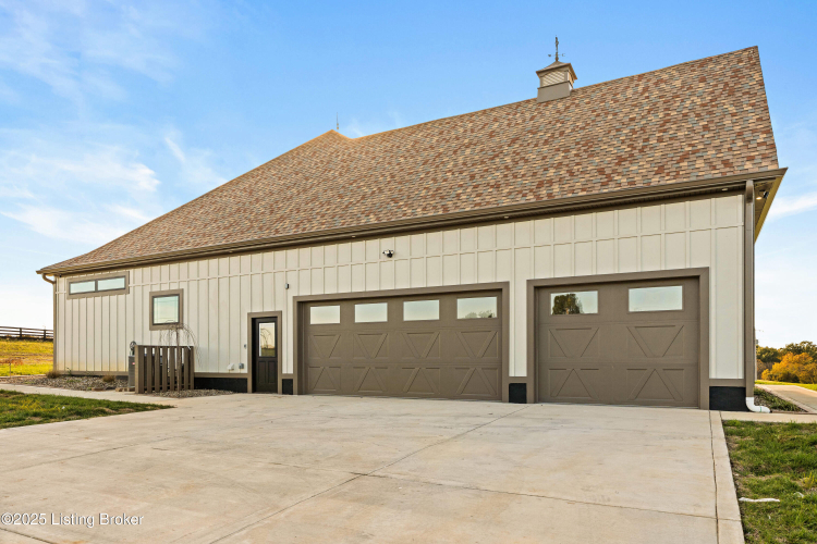 Listing Image 63