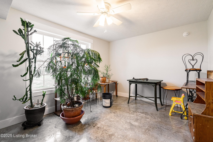Listing Image 58