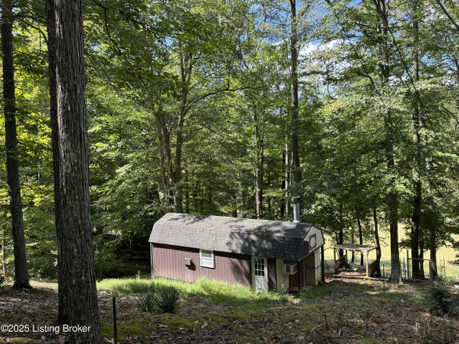 Listing Image 4