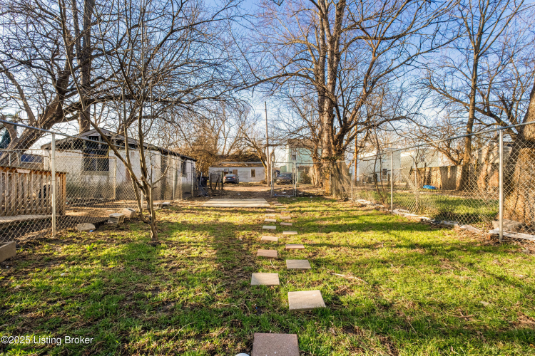 Listing Image 24