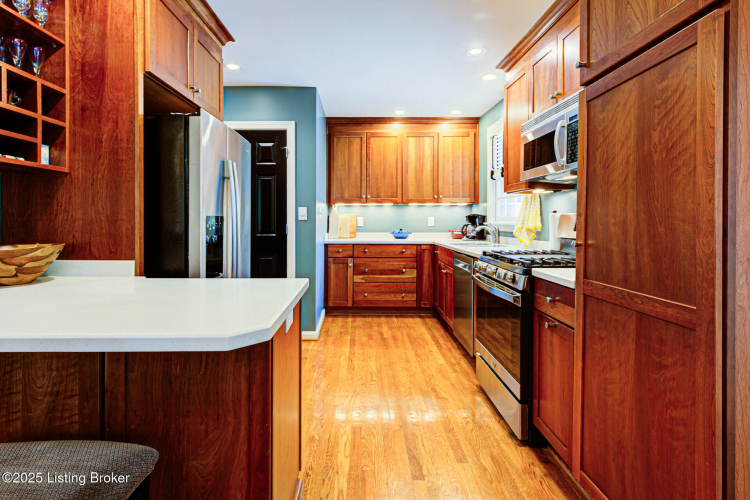 Listing Image 13