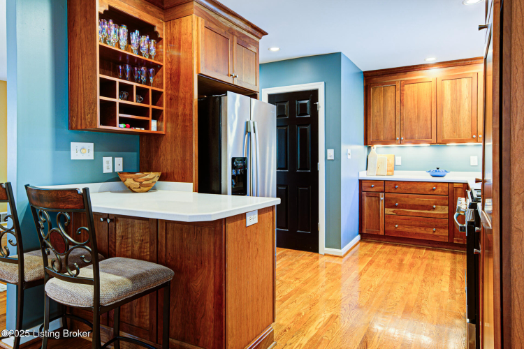 Listing Image 14