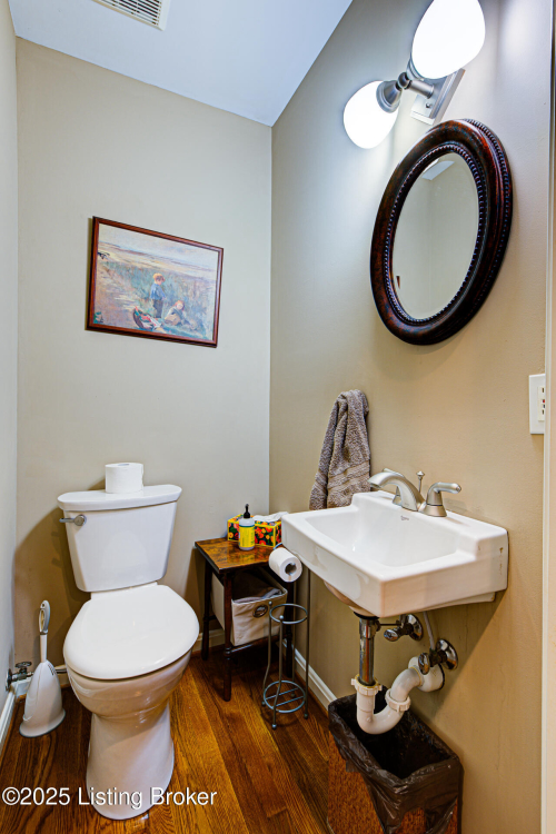 Listing Image 15