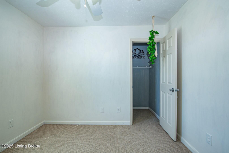 Listing Image 43