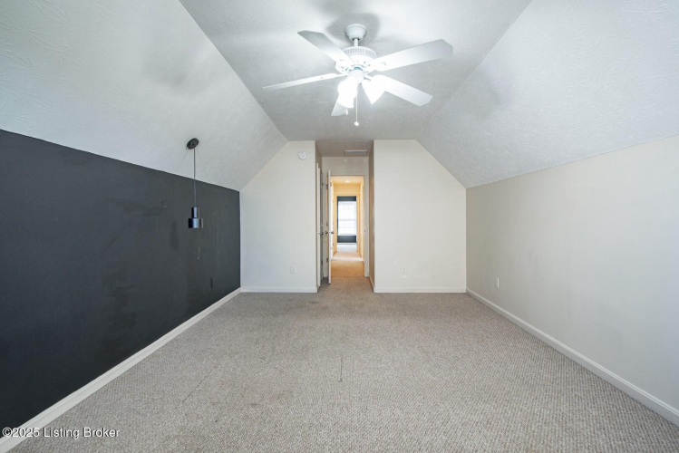 Listing Image 69