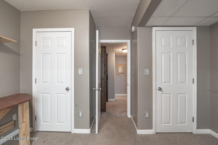 Listing Image 82