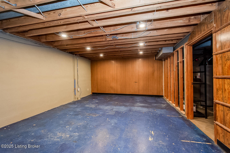 Listing Image 25