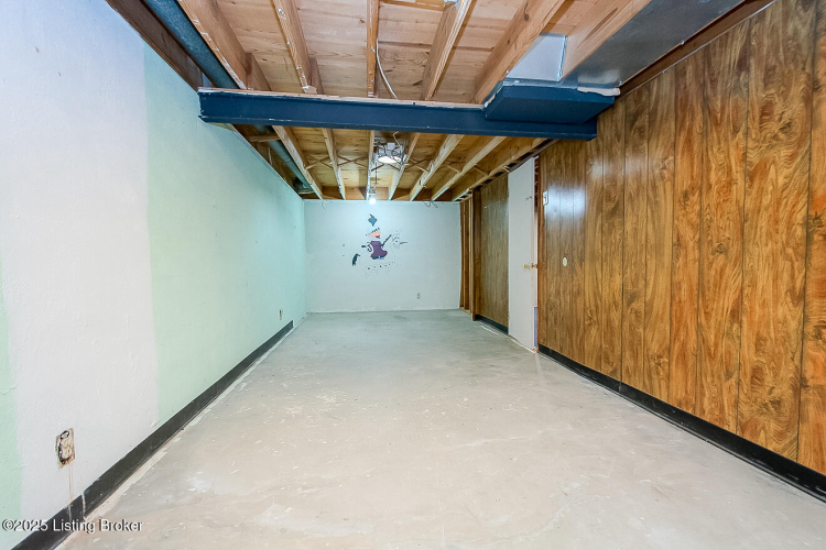 Listing Image 28