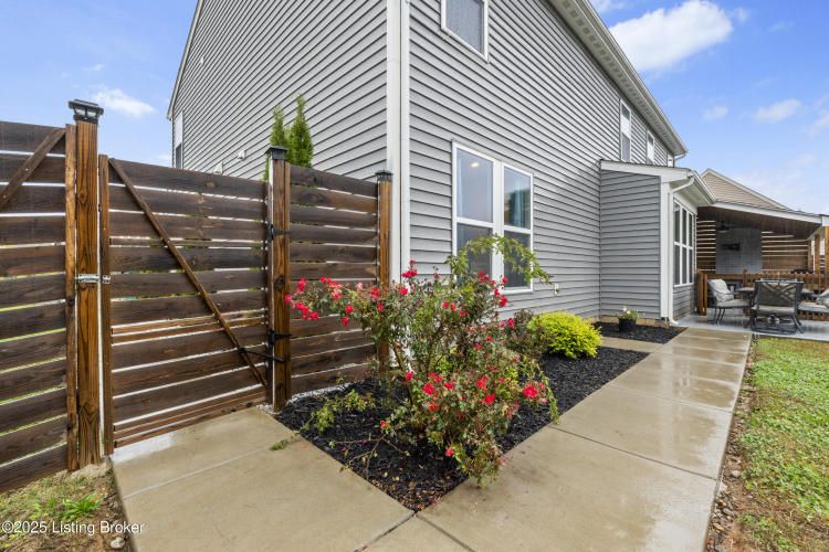 Listing Image 58