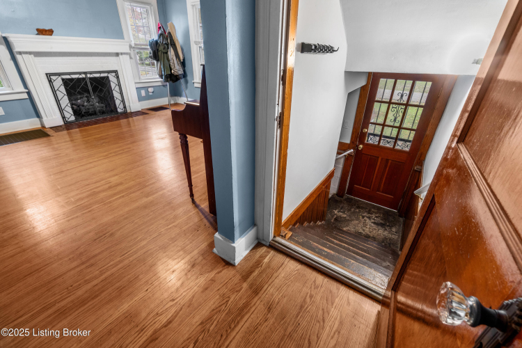Listing Image 27