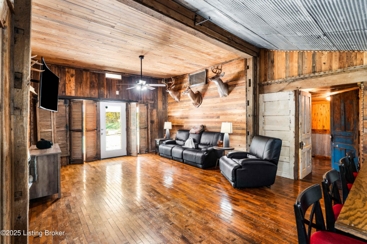 Listing Image 31