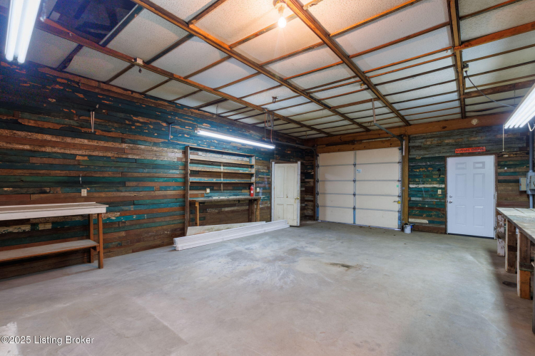 Listing Image 32