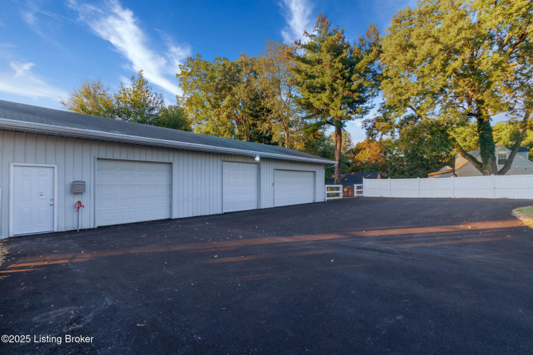 Listing Image 34