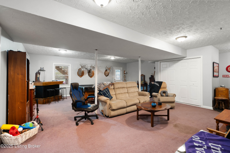 Listing Image 24
