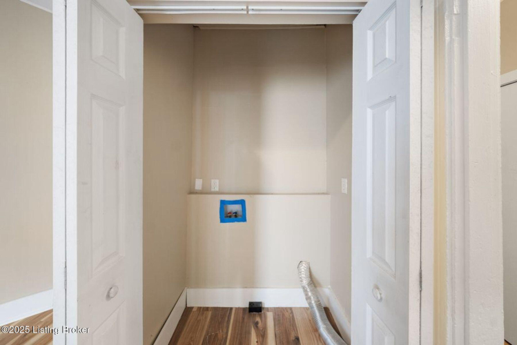 Listing Image 20