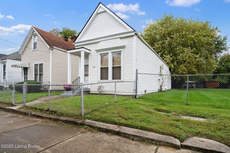 Listing Image 3