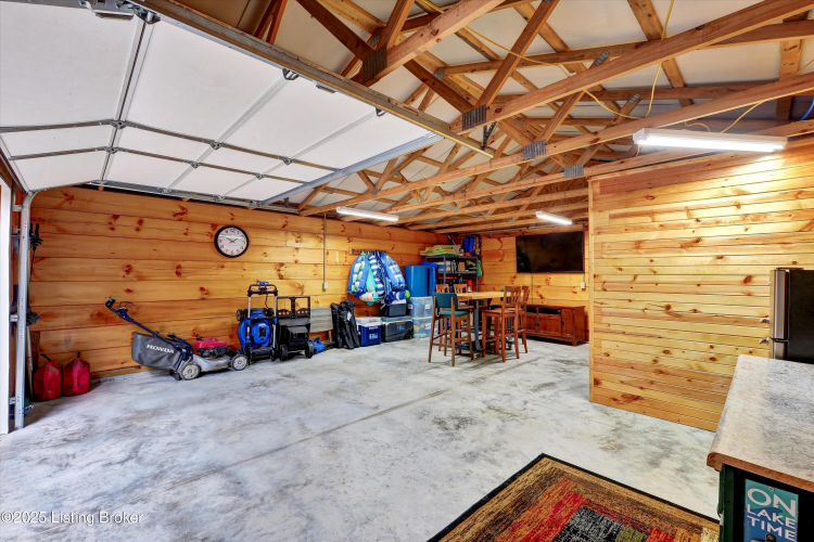 Listing Image 37