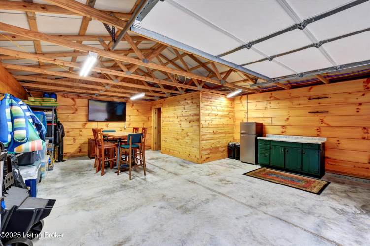 Listing Image 38